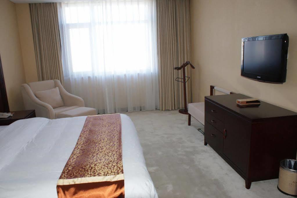 Shenyang Civil Aviation Hotel Exterior photo