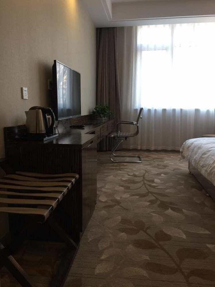 Shenyang Civil Aviation Hotel Exterior photo